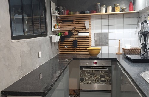 Montagnac Cottage | Charming, quiet vacation rental/telecommuting