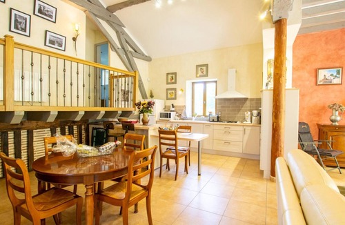 La Chapelle-Gonaguet Cottage | Charming renovated barn in Périgord, terrace, pets allowed