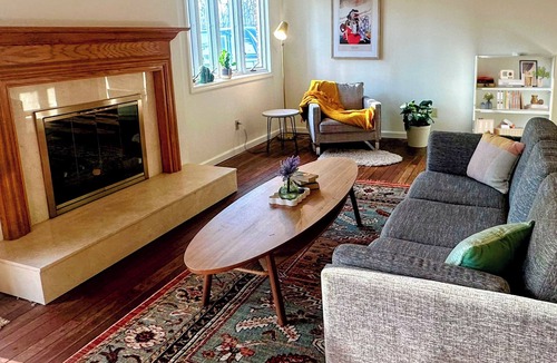 Ellisville House | Charming Ranch Retreat: 3 Bed, 2 Bath in Ballwin