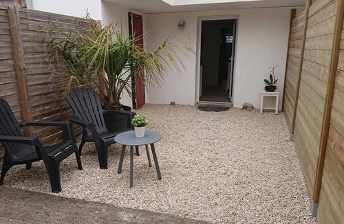Saint-Jean-de-Monts Condo | Charming rental T2 Vendée 300m from the beach and 100 m from the forest
