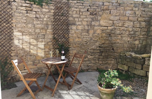 Wetherby Cottage | Charming, recently renovated, cosy cottage for two in Wetherby