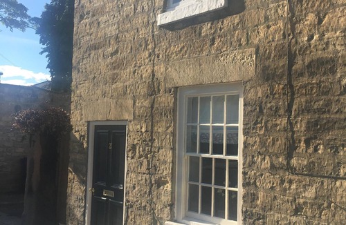 Wetherby Cottage | Charming, recently renovated, cosy cottage for two in Wetherby