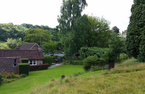 Sheffield Green Cottage | Charming refurbished cottage, Ashdown Forest, excellent pub