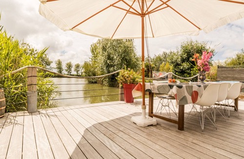 Bourgneuf-en-Retz Cottage | Charming Renovated Barn with Pool and WiFi