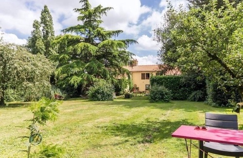 Corcoue-sur-Logne Cottage | Charming Renovated Farmhouse with Pond, Near Nantes - WiFi, Baby Equipment Included