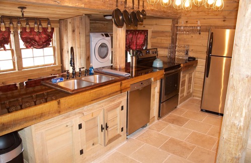 Shipman House | Charming Renovated 1930’s Soapstone Quarry Bungalow