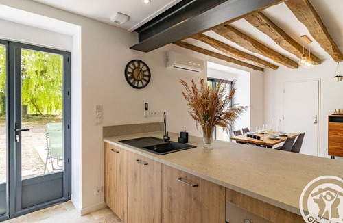 Vivy Cottage | Charming renovated, air-conditioned and spacious cottage for 4 in Vivy