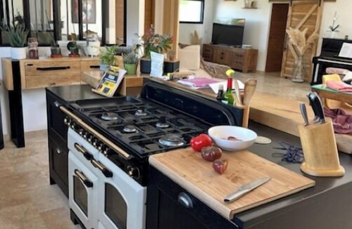 Marignane House | Charming renovated country house with swimming pool and landscaped garden