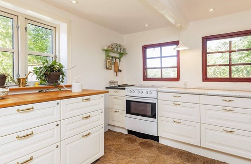 Humble House | Charming Renovated Cottage