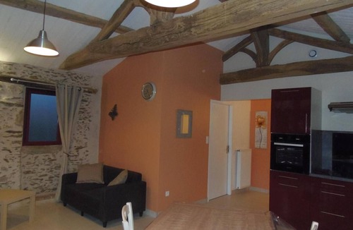 Falleron Cottage | Charming renovated farmhouse with wifi