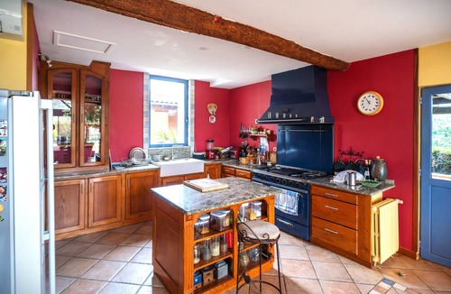 Orgueil House | Charming renovated farmhouse with river and forest area