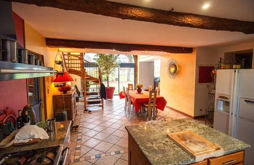 Orgueil House | Charming renovated farmhouse with river and forest area