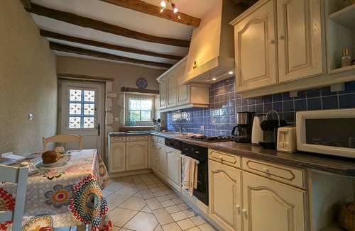 Saint-Aigny Cottage | Charming Renovated House Near River in Brenne Park with Garden, Terrace, and Modern Amenities