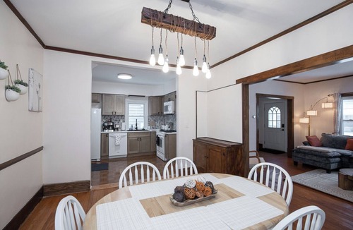 Lakewood House | Charming Renovated Home in Lakewood