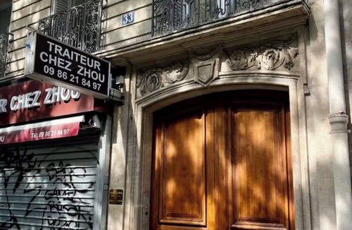 Porte de Clichy Apartment | Charming renovated studio near public transport