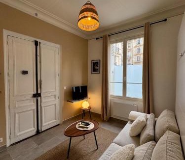 L'Europe Apartment | Charming renovated studio, near Saint-Lazare, Paris