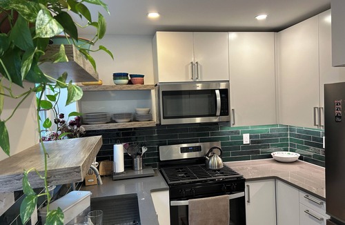 Passyunk Square House | Charming Renovated Rowhome Ready for You!
