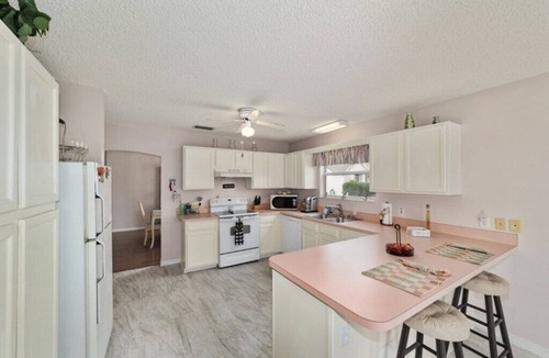 The Villages House | Charming Rental located near dining, shopping and entertainment venues!