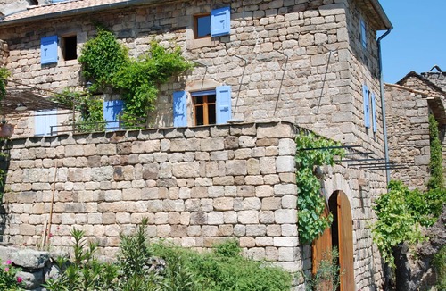 Faugeres Cottage | Charming rental (wifi,Clim) stone house with terrace and magnificent view