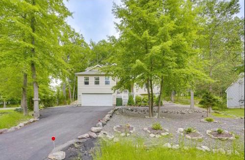 Bushkill House | Charming, Restful Getaway