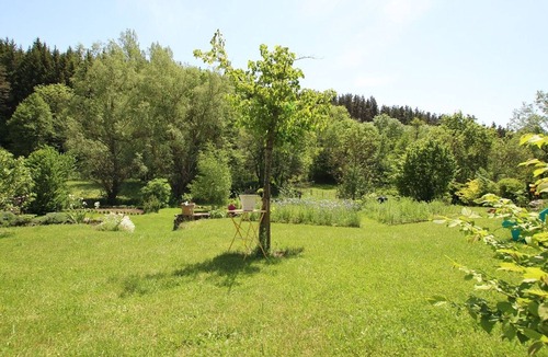 Ceaux-d'Allegre Cottage | Charming Restored Barn with Modern Comfort, Garden & WiFi in Tranquil Setting