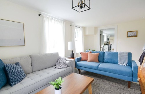 Deer Isle House | Charming restored 1830s cape Deer Isle