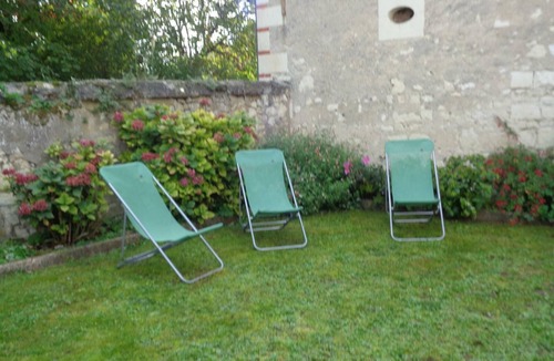 Restigne Cottage | Charming Restored Touraine Home with Courtyard, Near Ice Rink & Playground