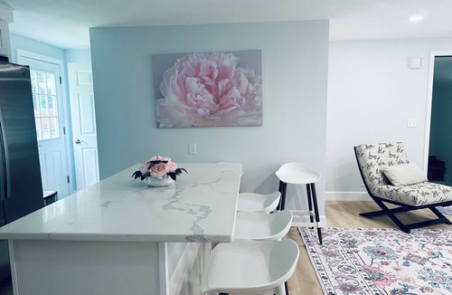 Fairmount House | Charming retreat in Camillus completely renovated