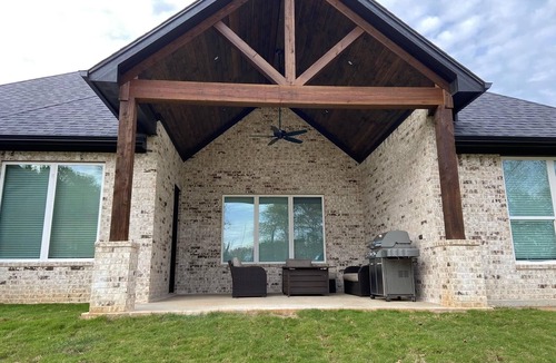 Hallsville House | Charming Retreat in Hallsville, TX – Your Cozy Home Away from Home!