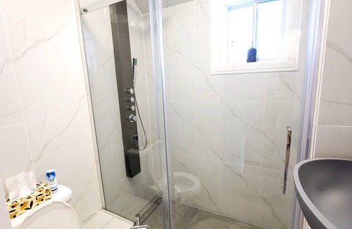 Lafleche Condo | Charming Retreat Near Montreal: Sleeps 7, Pet-Friendly, Free Parking!