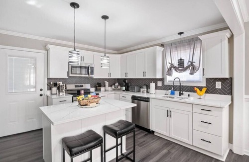 Chesterfield Court House House | Charming Retreat w/Pool Table in Chesterfield!