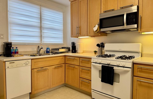 Richmond Annex Apartment | Charming Richmond Annex Hideaway