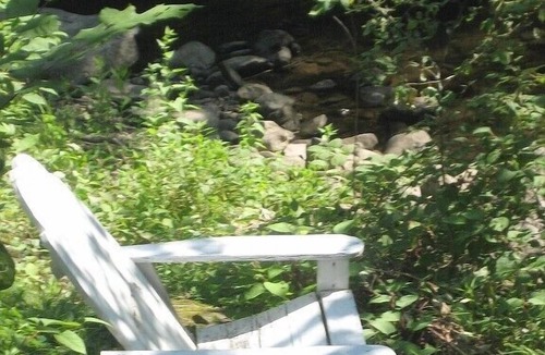 Bantam House | Charming, river front compound