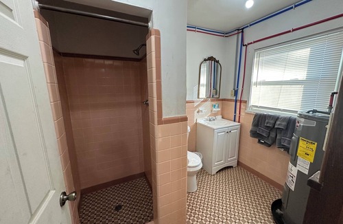 Isabella Cabin | Charming roadside motel and bar & grill in Copperhill