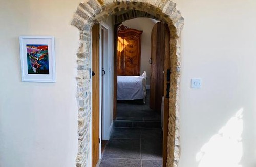 Redlynch House | Charming romantic getaway, near Bruton