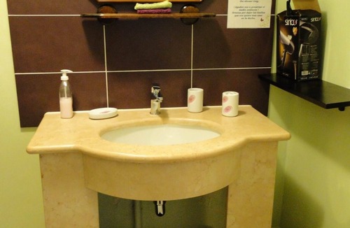 Andilly Other | Charming room LES VIGNES