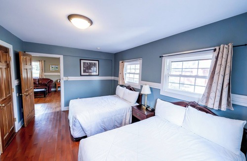 Shawnee On Delaware Hotel | Charming Room Near Delaware River – Great for Relaxation & Outdoor Adventure
