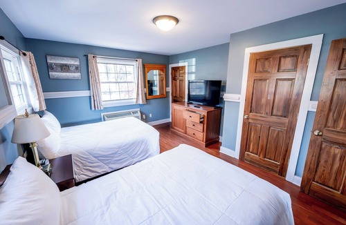 Shawnee On Delaware Hotel | Charming Room Near Delaware River – Great for Relaxation & Outdoor Adventure