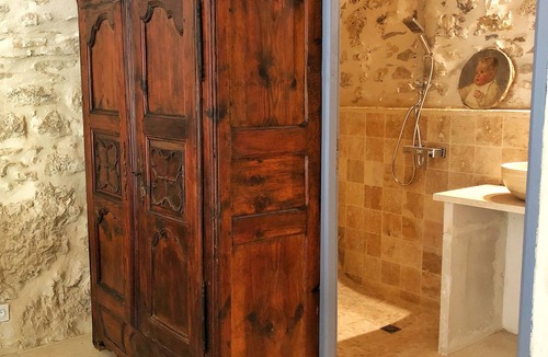 Lussan Bed & Breakfast | Charming room with garden and swimming pool 15 minutes from Uzès