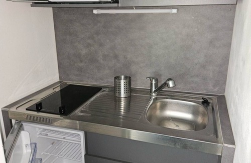 Saint-Jean-Baptiste Apartment | Charming room with kitchenette