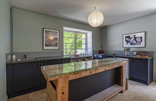 Montreal House | Charming rural double cottages - private pool and park