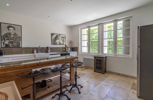 Montreal House | Charming rural double cottages - private pool and park