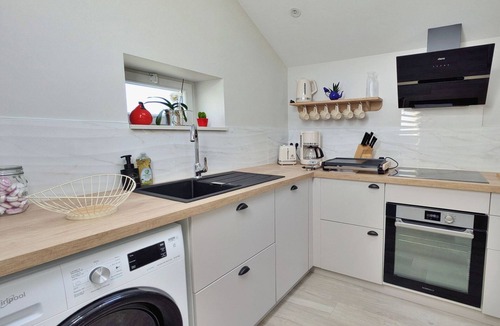 Ampoigne Cottage | Charming rural gîte for 6, pets allowed, wifi, private parking