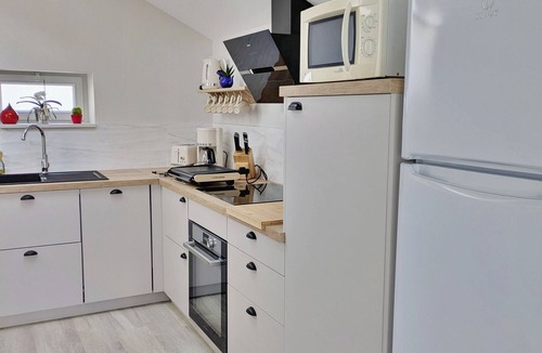 Ampoigne Cottage | Charming rural gîte for 6, pets allowed, wifi, private parking