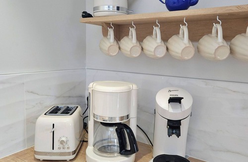 Ampoigne Cottage | Charming rural gîte for 6, pets allowed, wifi, private parking