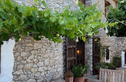 Cati Cottage | Charming Rural House with Pool, 34 km from the Mediterranean