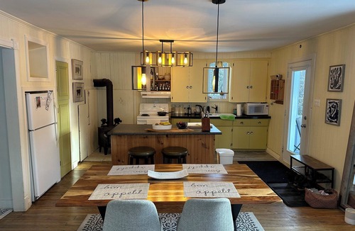 Saint-Alfred Other | Charming Rural Québec Schoolhouse