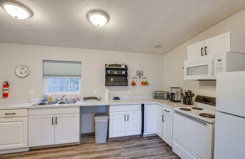 Glenburn House | Charming Rural Retreat 2Br 2Bath