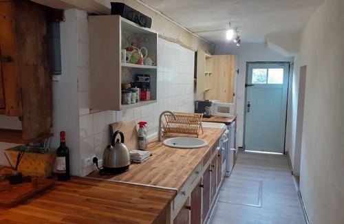 Mouriez Cottage | Charming Rustic 2 bedroom annex cottage