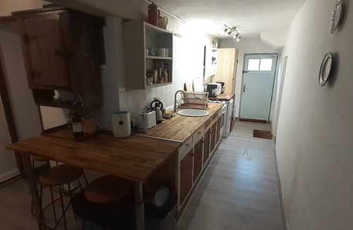 Mouriez Cottage | Charming Rustic 2 bedroom annex cottage